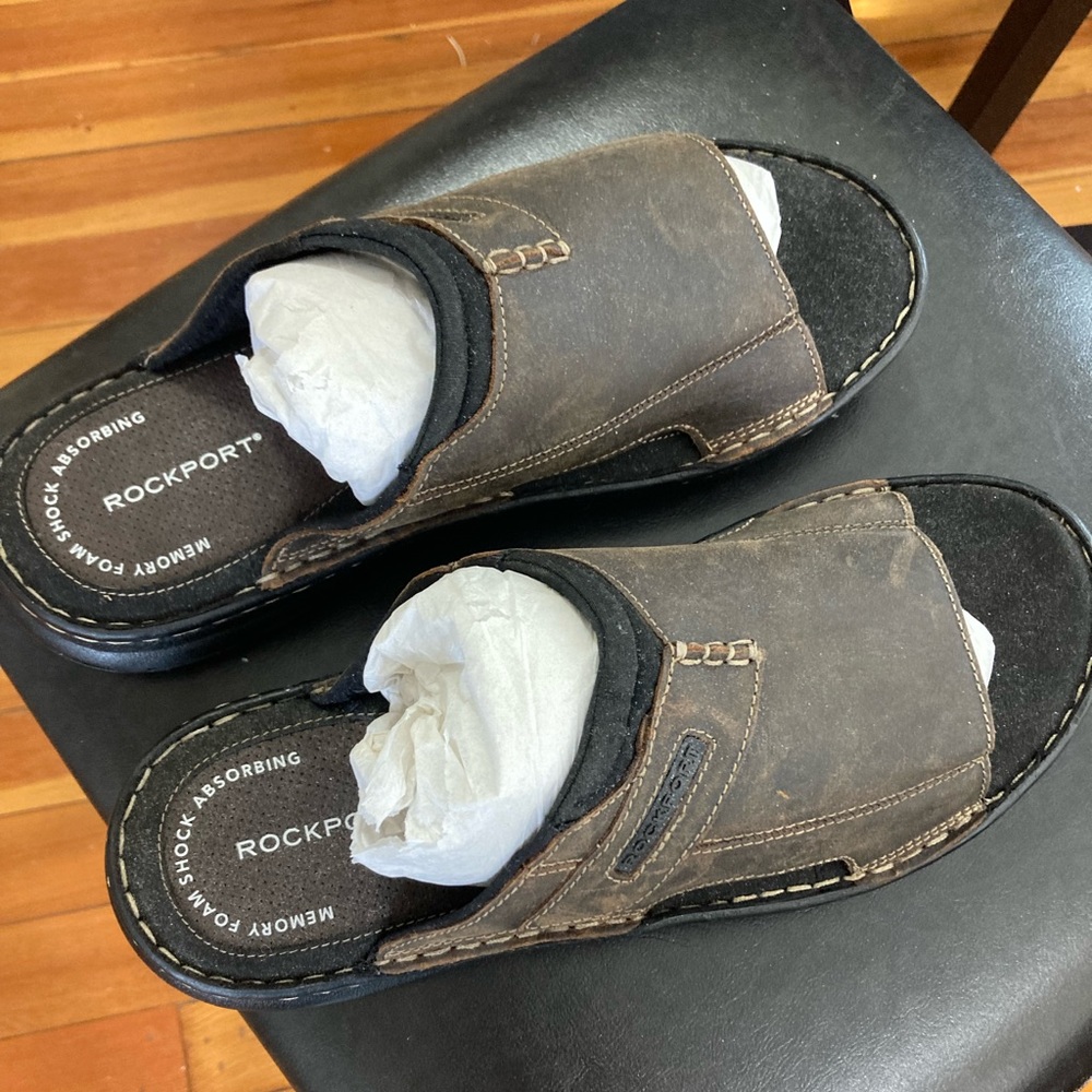 Mens size 10.  Never worn.  Rockier sandal.